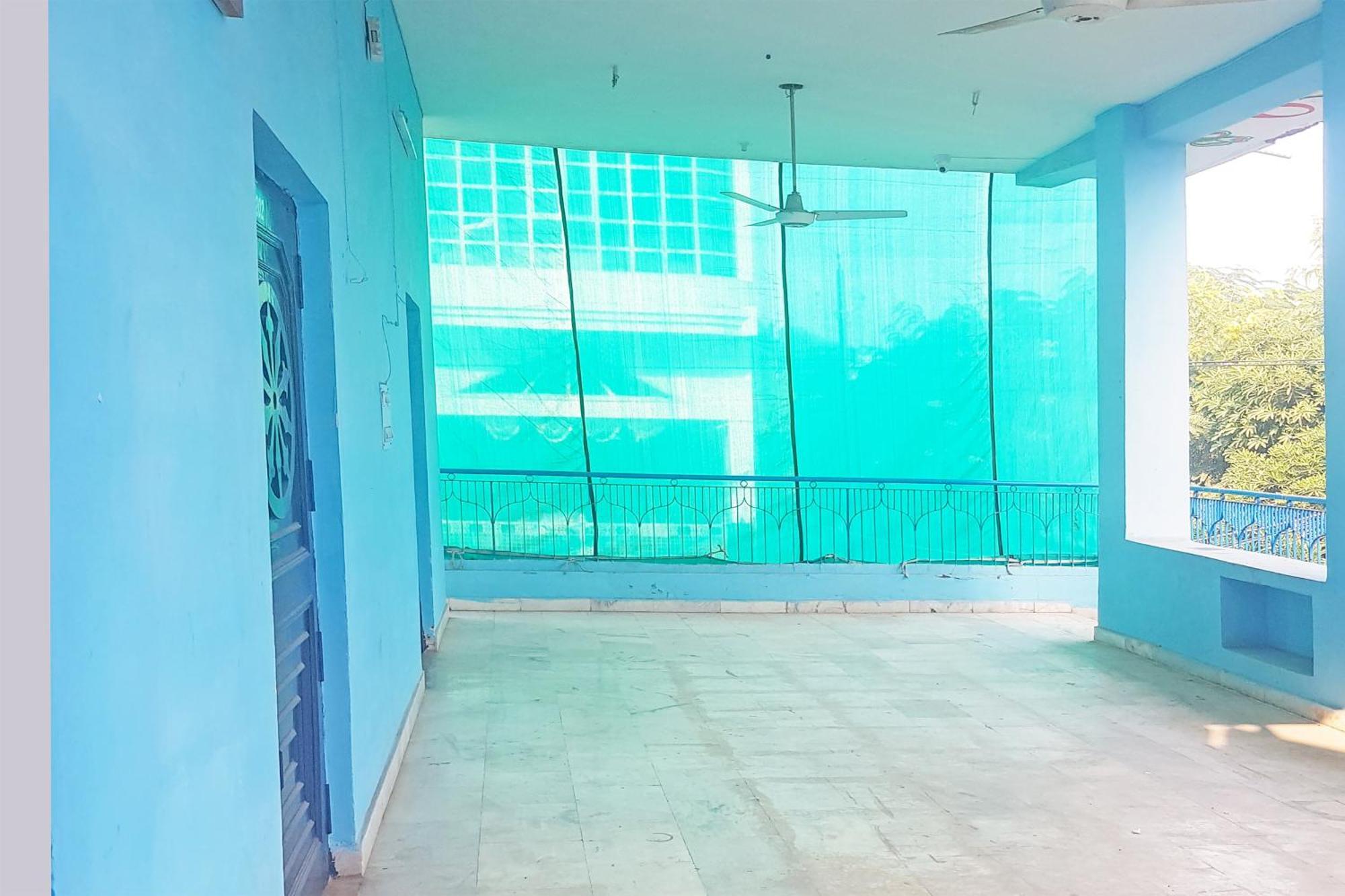 Oyo Hotel The Red Hut Chandigarh Exterior photo