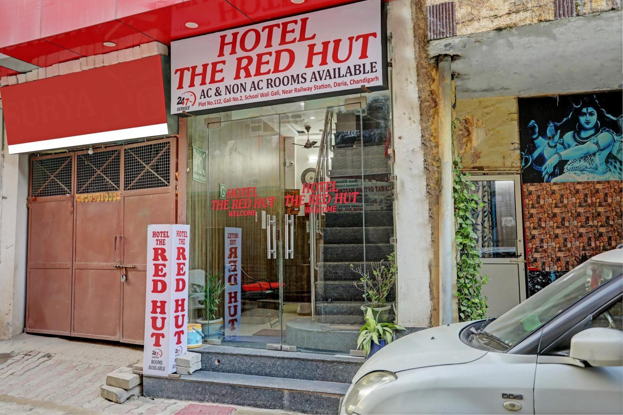 Oyo Hotel The Red Hut Chandigarh Exterior photo